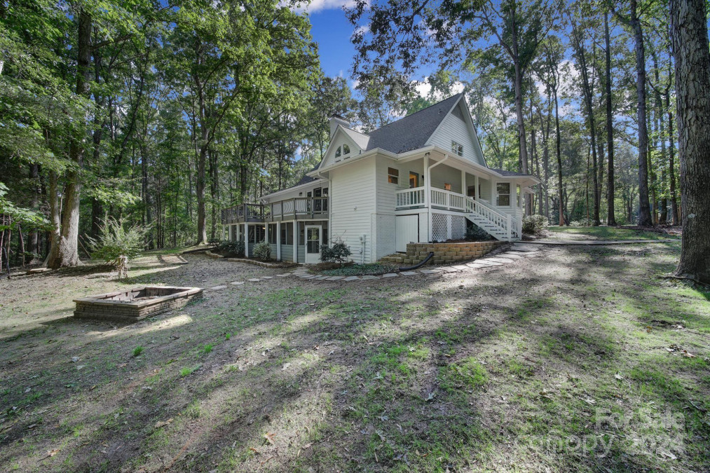 17929 Pages Pond Ct Davidson, NC 28036