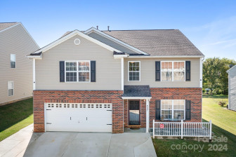 9507 Bayview Pw Charlotte, NC 28216