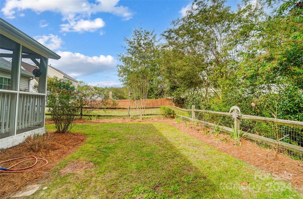 2230 Coatsdale Ln Matthews, NC 28104