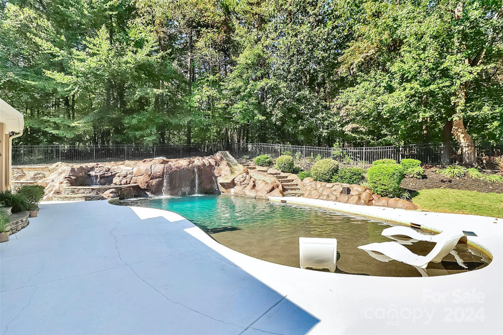 227 Wildwood Cove Dr Mooresville, NC 28117