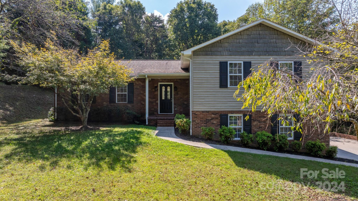 3511 Raintree Dr Hudson, NC 28638