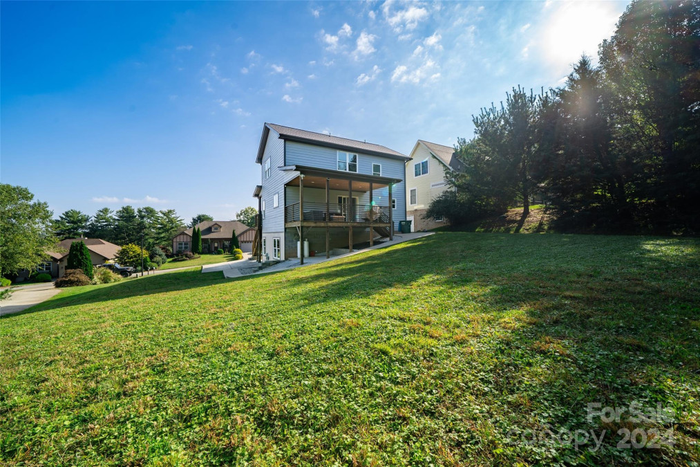 15 Moss Pink Pl Asheville, NC 28806