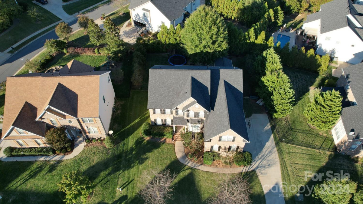 1708 Aringill Ln Matthews, NC 28104