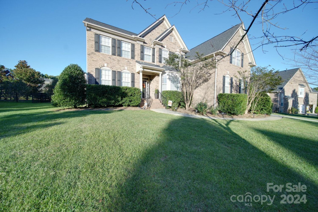 1708 Aringill Ln Matthews, NC 28104