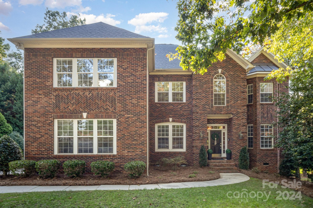 1654 Scotch Pine Ln Tega Cay, SC 29708