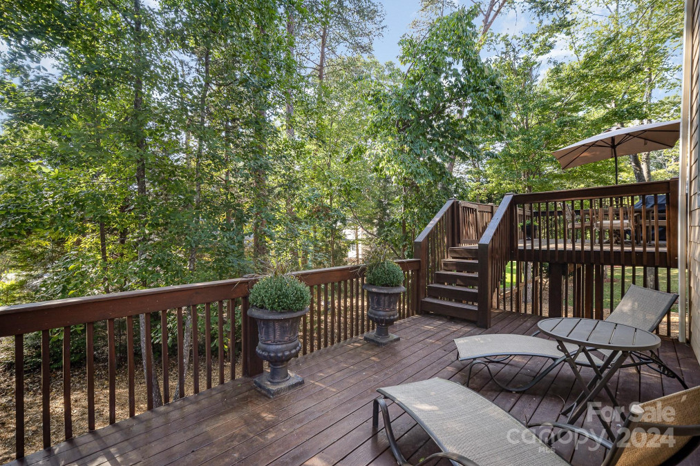 1654 Scotch Pine Ln Tega Cay, SC 29708