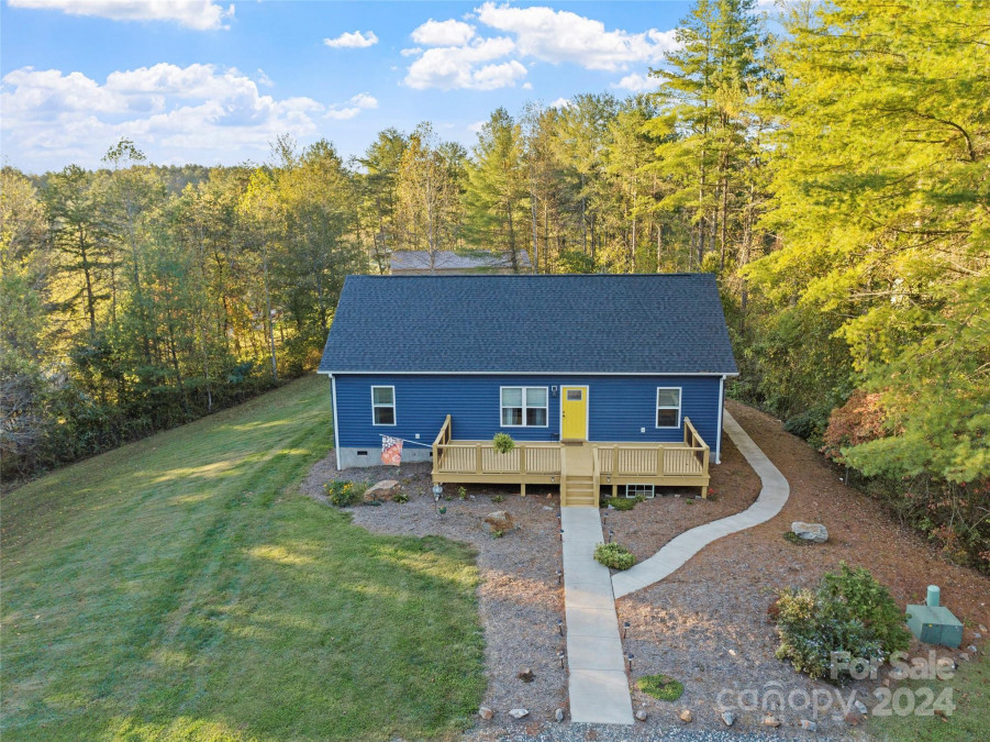 57 Tonto Rd Weaverville, NC 28787