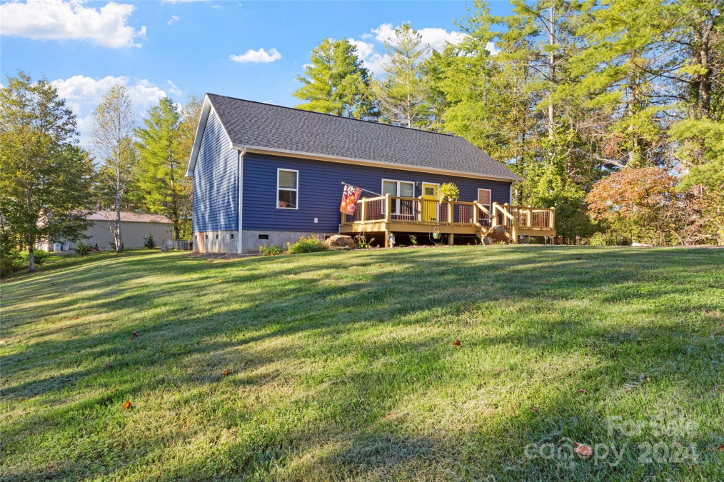 57 Tonto Rd Weaverville, NC 28787