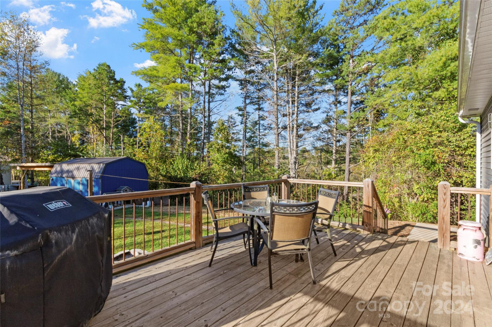 57 Tonto Rd Weaverville, NC 28787