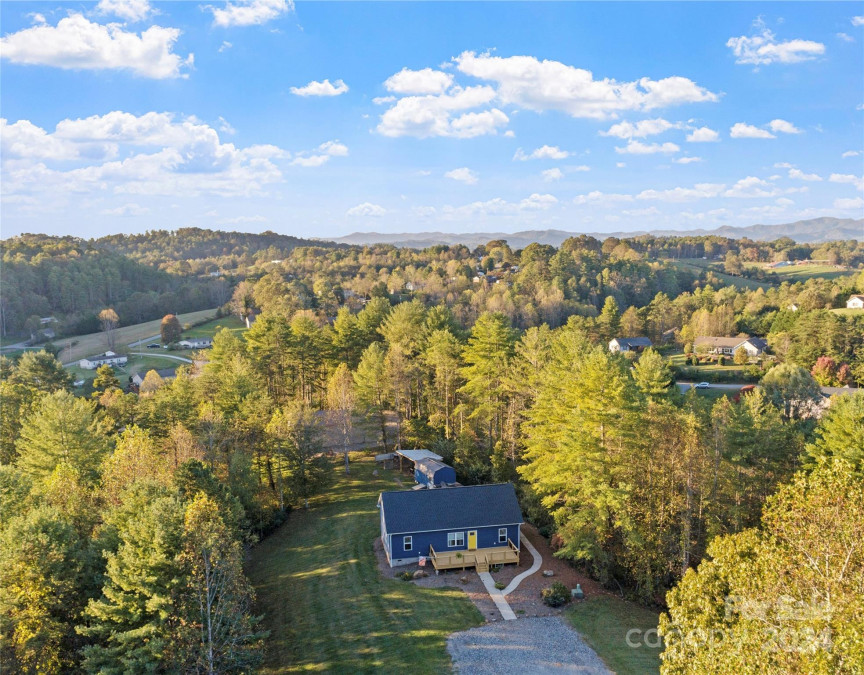 57 Tonto Rd Weaverville, NC 28787