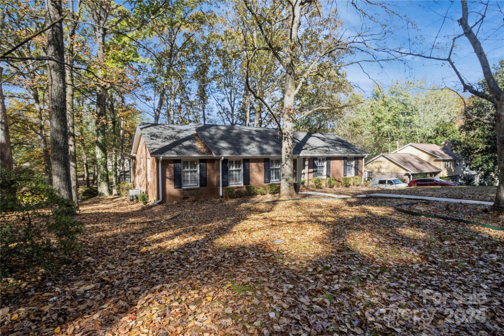 4601 Easthaven Dr Charlotte, NC 28212