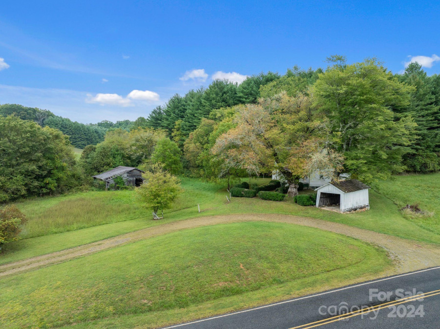 232 Dobson Rd Franklin, NC 28734