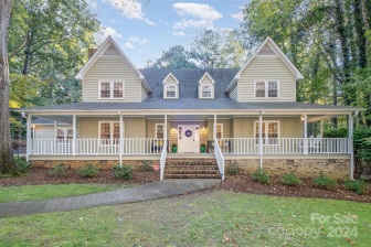 6100 Bittersweet Ln Charlotte, NC 28270