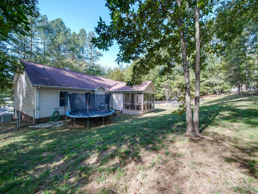 1874 Waldeck Ct Mount Pleasant, NC 28124