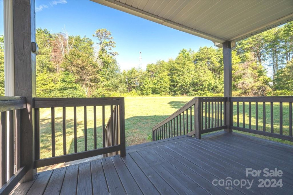 128 Inverness Loop Mooresville, NC 28117