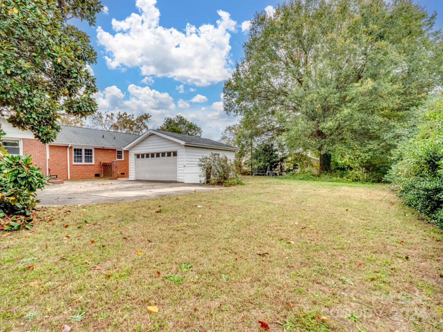 1119 Castlegate St Gastonia, NC 28054