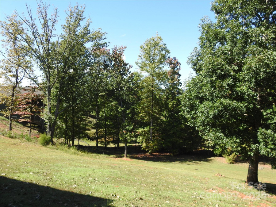 735 Bills Mountain Trl Lake Lure, NC 28746