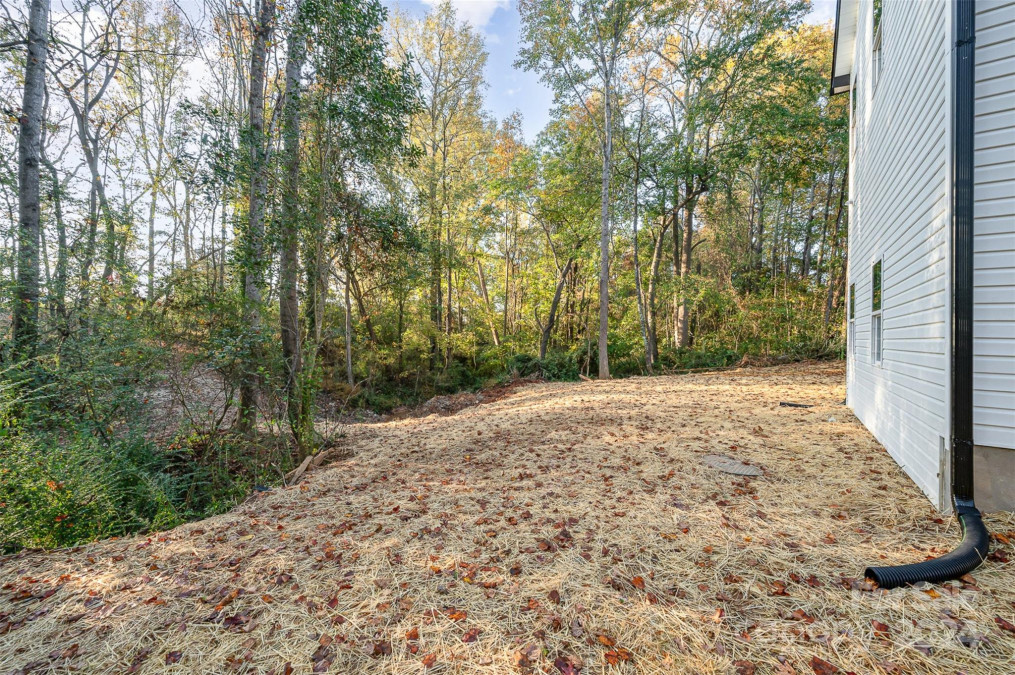 1043 Lester Rd Clover, SC 29710