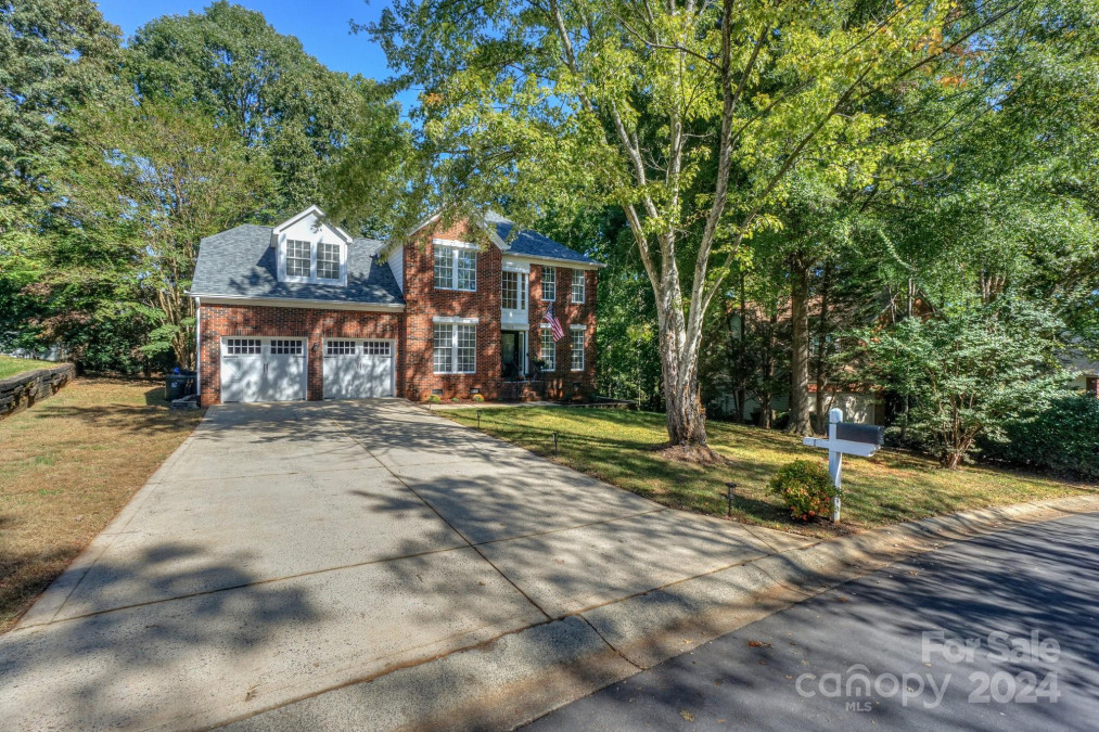 9015 Tayside Ct Huntersville, NC 28078