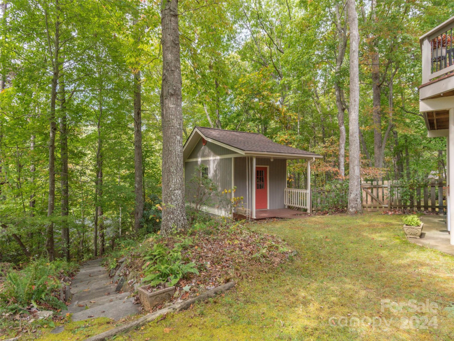 233 Francis Asbury Rd Waynesville, NC 28785