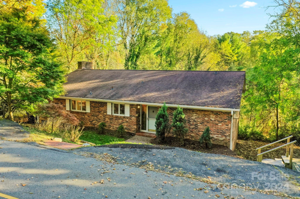 161 Blanwood Dr Boone, NC 28607