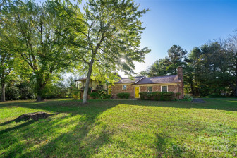 123 Greenwood Forest Dr Etowah, NC 28729