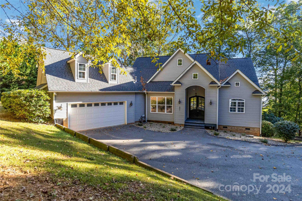 2817 Lakefront Dr Belmont, NC 28012