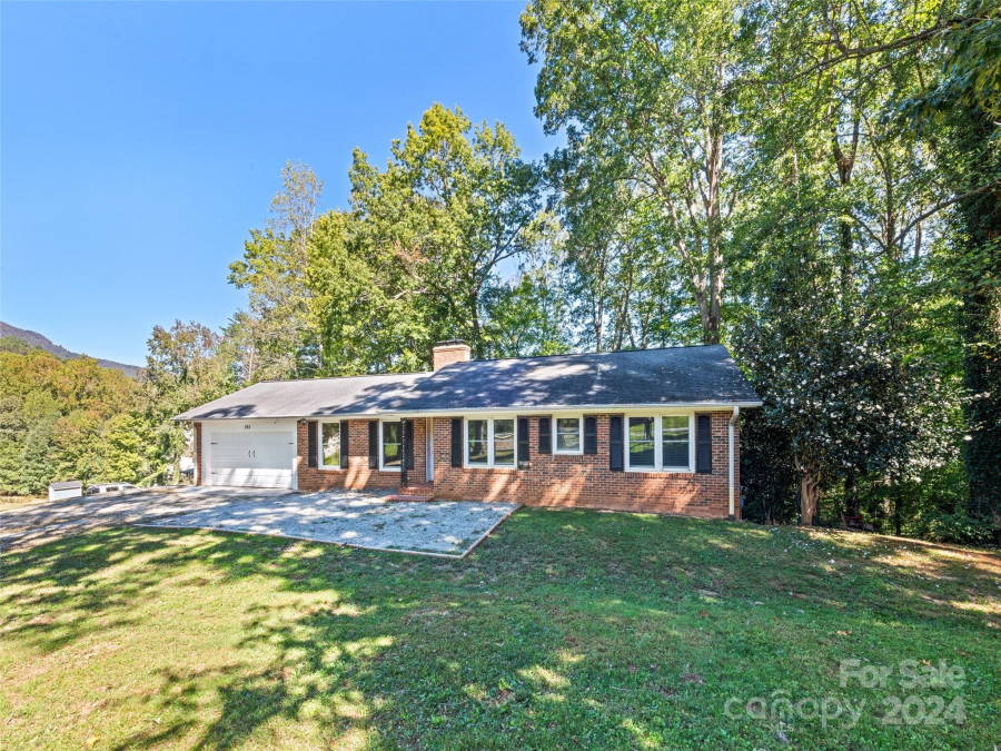 263 Blanton St Columbus, NC 28722