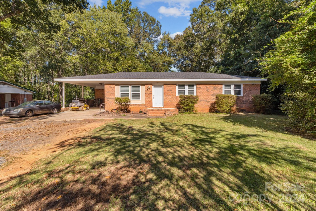 304 Shady Ln Norwood, NC 28128