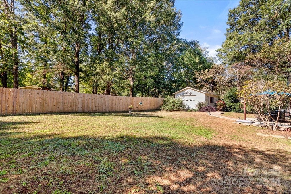 2324 Continental Dr Lancaster, SC 29720