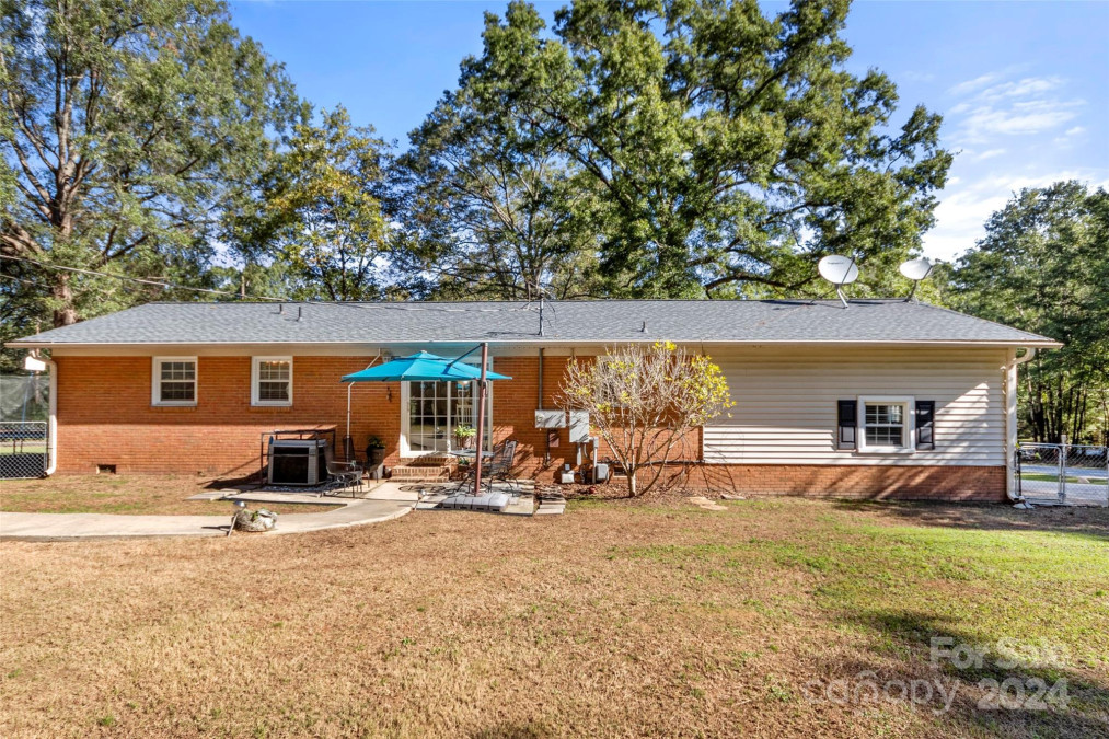 2324 Continental Dr Lancaster, SC 29720