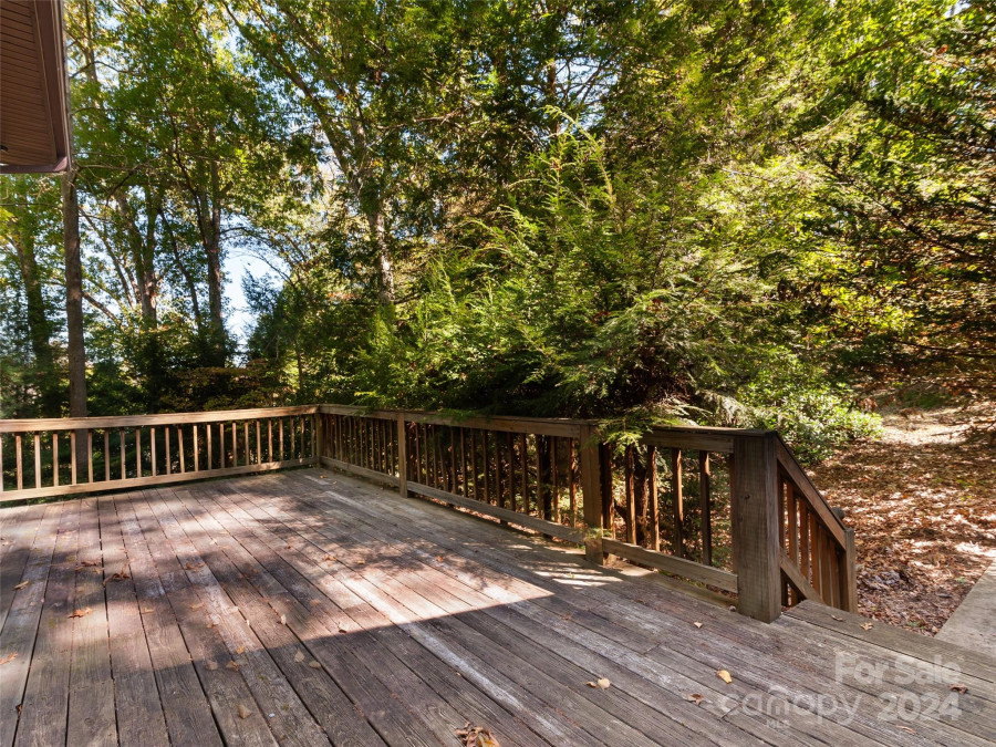 117 Hideaway Ln Waynesville, NC 28785