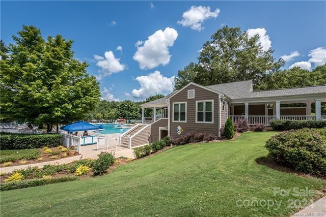 9513 Saddle Run Trl Charlotte, NC 28269