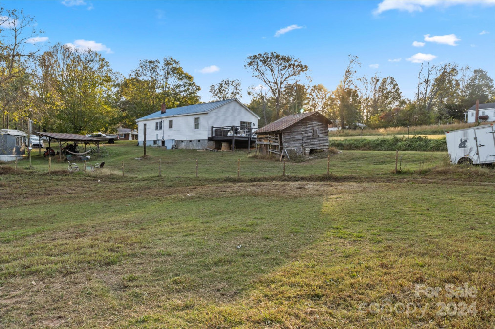 136 Shuffler Rd Morganton, NC 28655