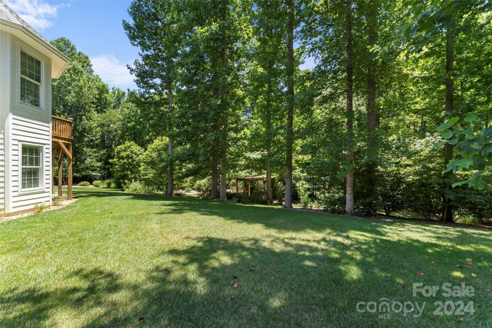 124 Tradition Way Hendersonville, NC 28791