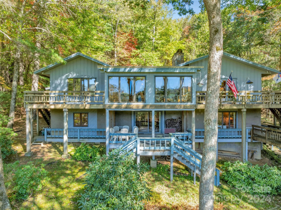 636 Cherokee Tc Lake Toxaway, NC 28747