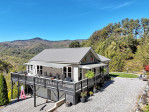 297 Gordon Dr Waynesville, NC 28786