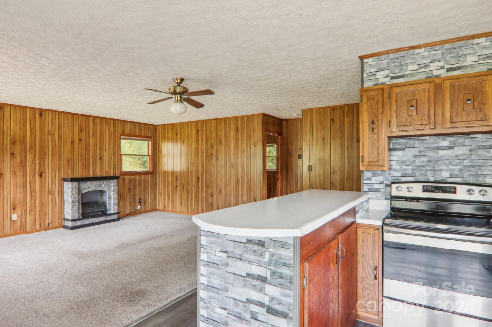 43 Rena Dr Maggie Valley, NC 28751