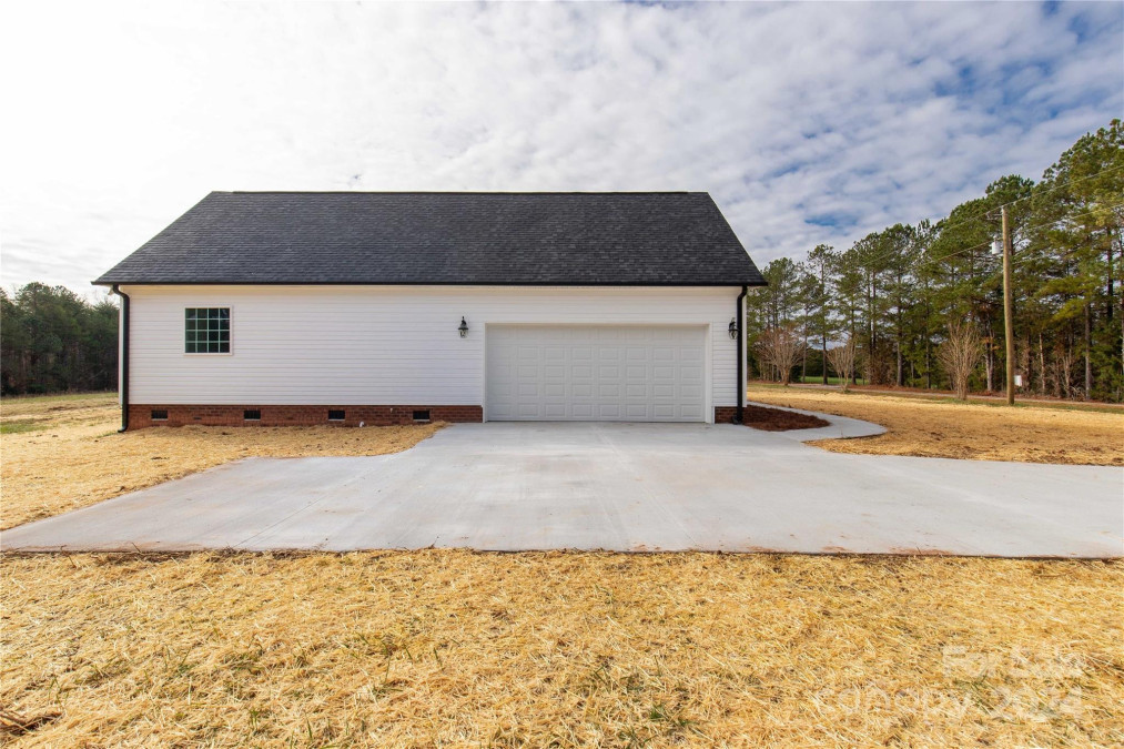 444 Cedar Grove Rd Clover, SC 29710