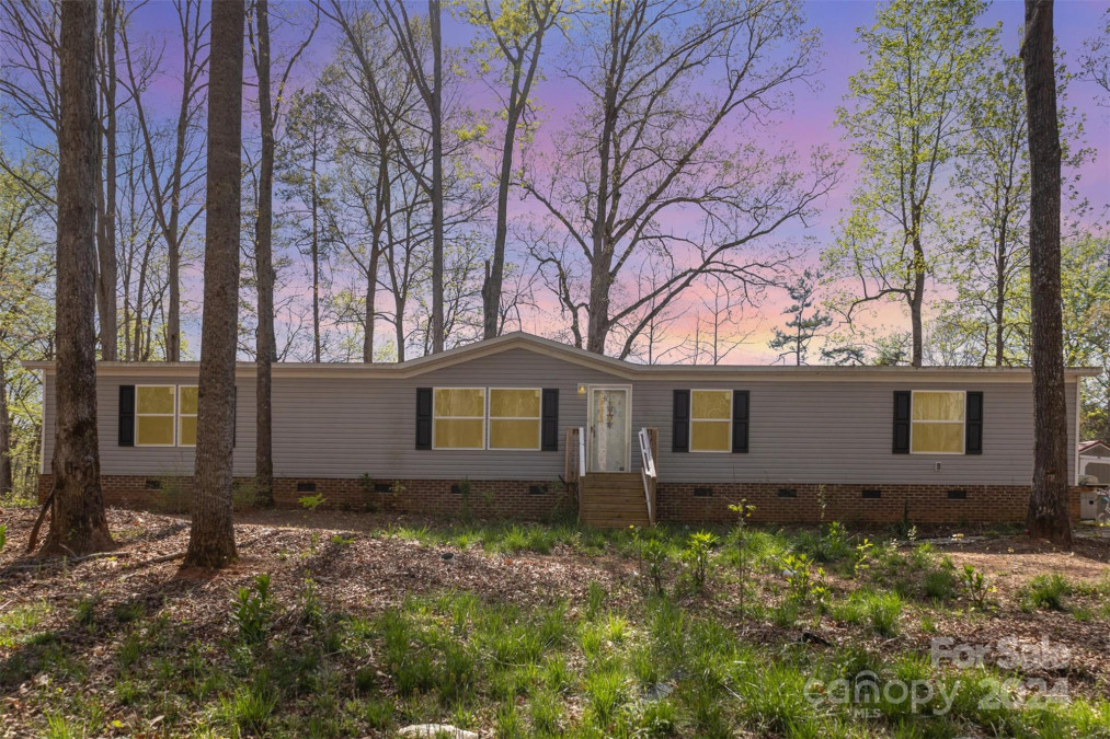 1150 Smith Woods Ln Hickory Grove, SC 29717