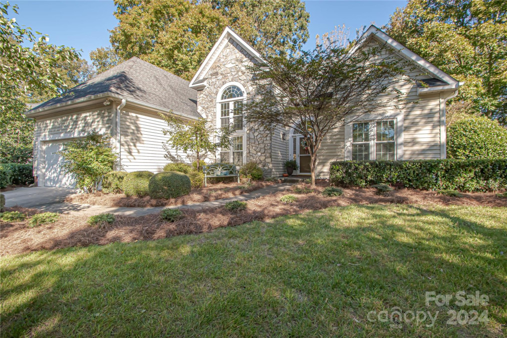 6814 Bevington Brook Ln Charlotte, NC 28277