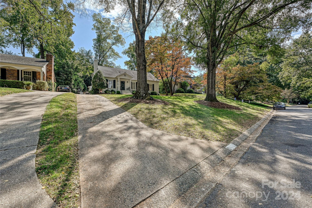 516 Moncure Dr Charlotte, NC 28209