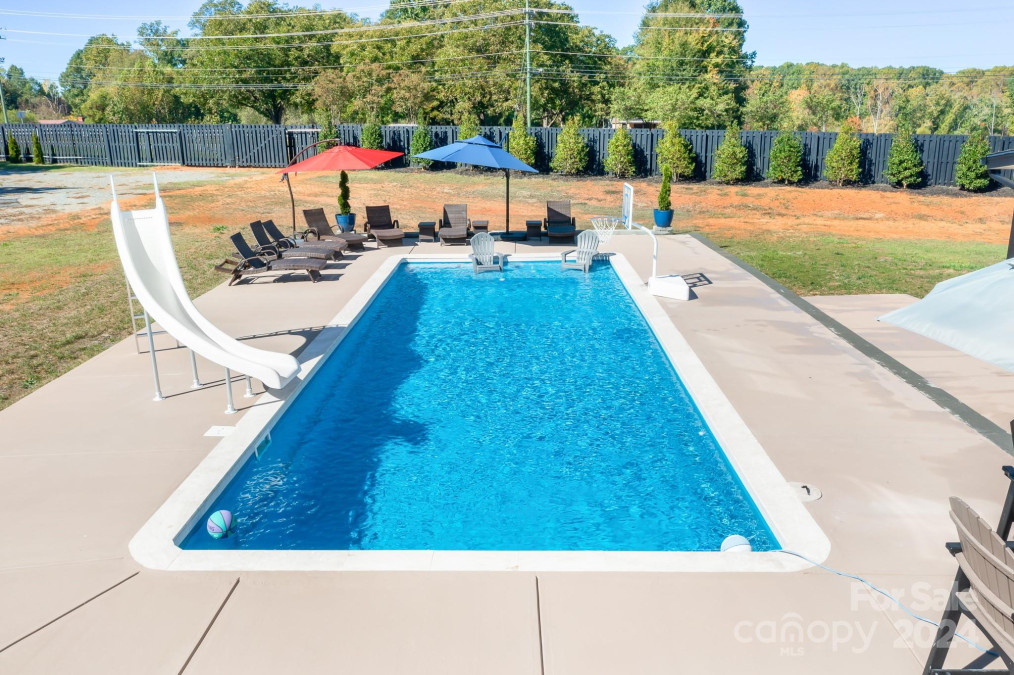 125 Dabbling Duck Cir Mooresville, NC 28117