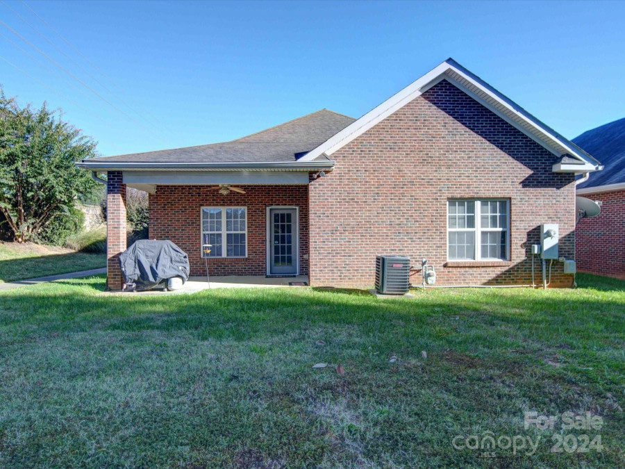 104 Aberdeen Dr Troutman, NC 28166