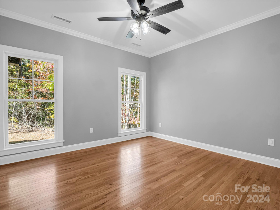 583 Dublin Ln Columbus, NC 28722