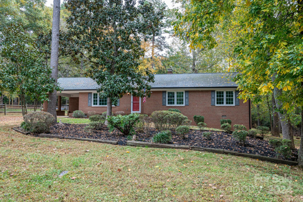 1207 Poplar St Landis, NC 28088