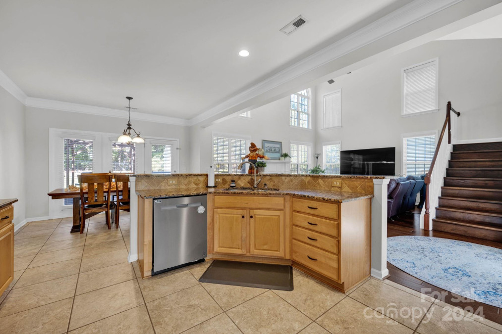 7619 Woodcrest Dr Stanley, NC 28164