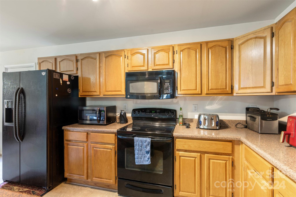 402 Smokehouse Ln Albemarle, NC 28001