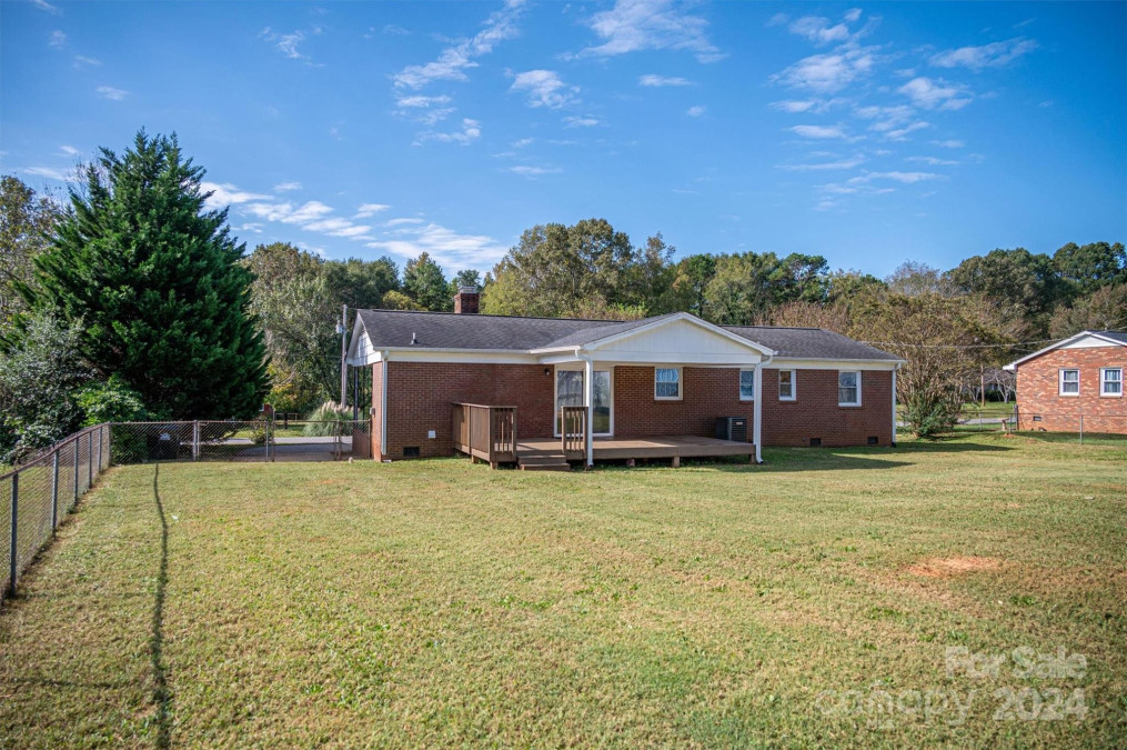 112 Lou Dr Gastonia, NC 28052