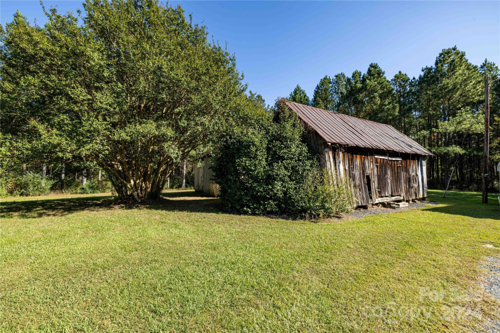 4467 Nc Highway 109 Hw Mount Gilead, NC 27306